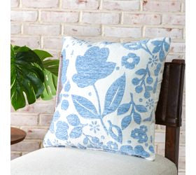 18X18 BLUE SPRING TULIP PILLOW