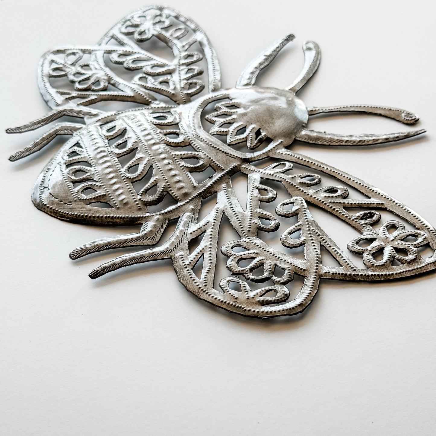Small Bee Metal Art