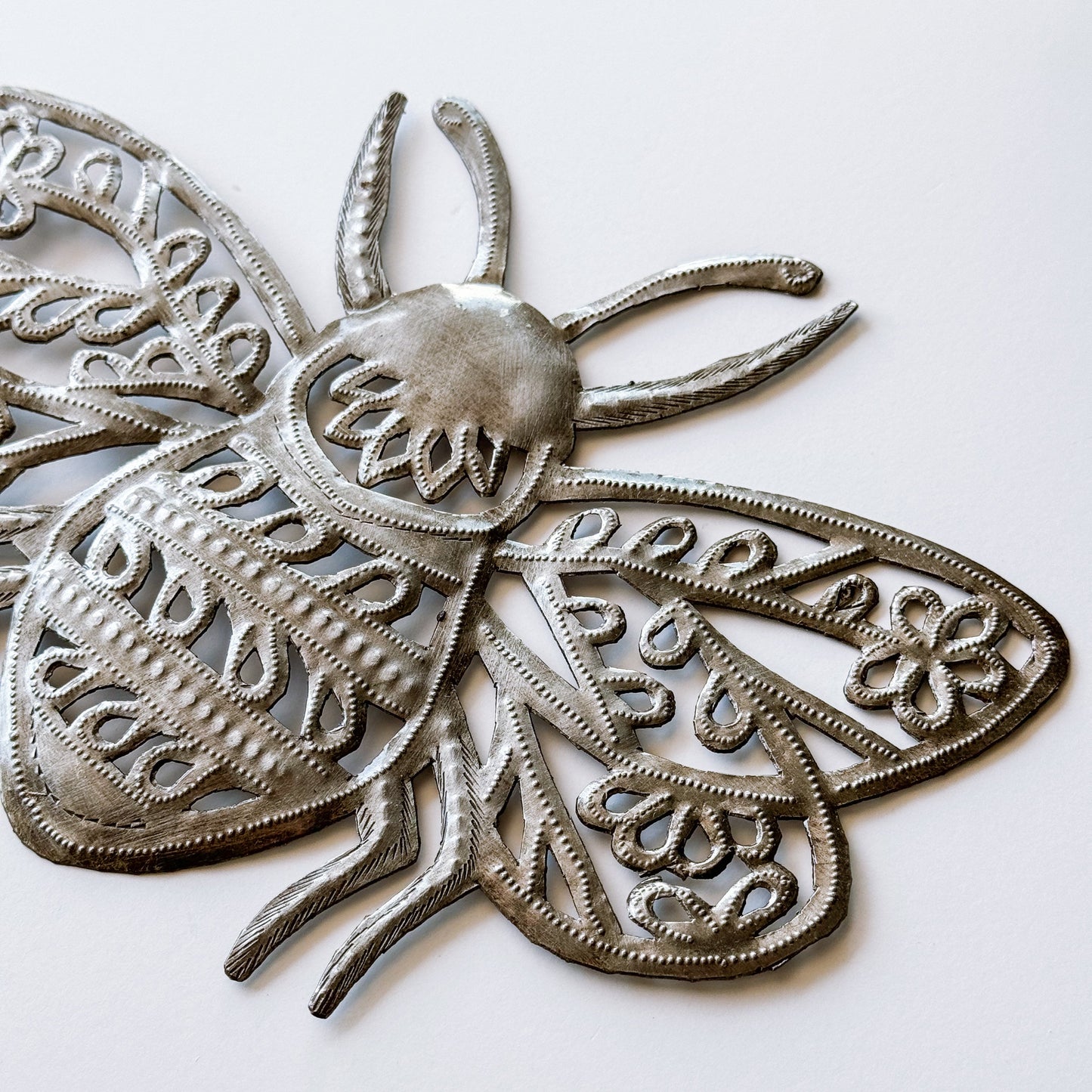 Small Bee Metal Art