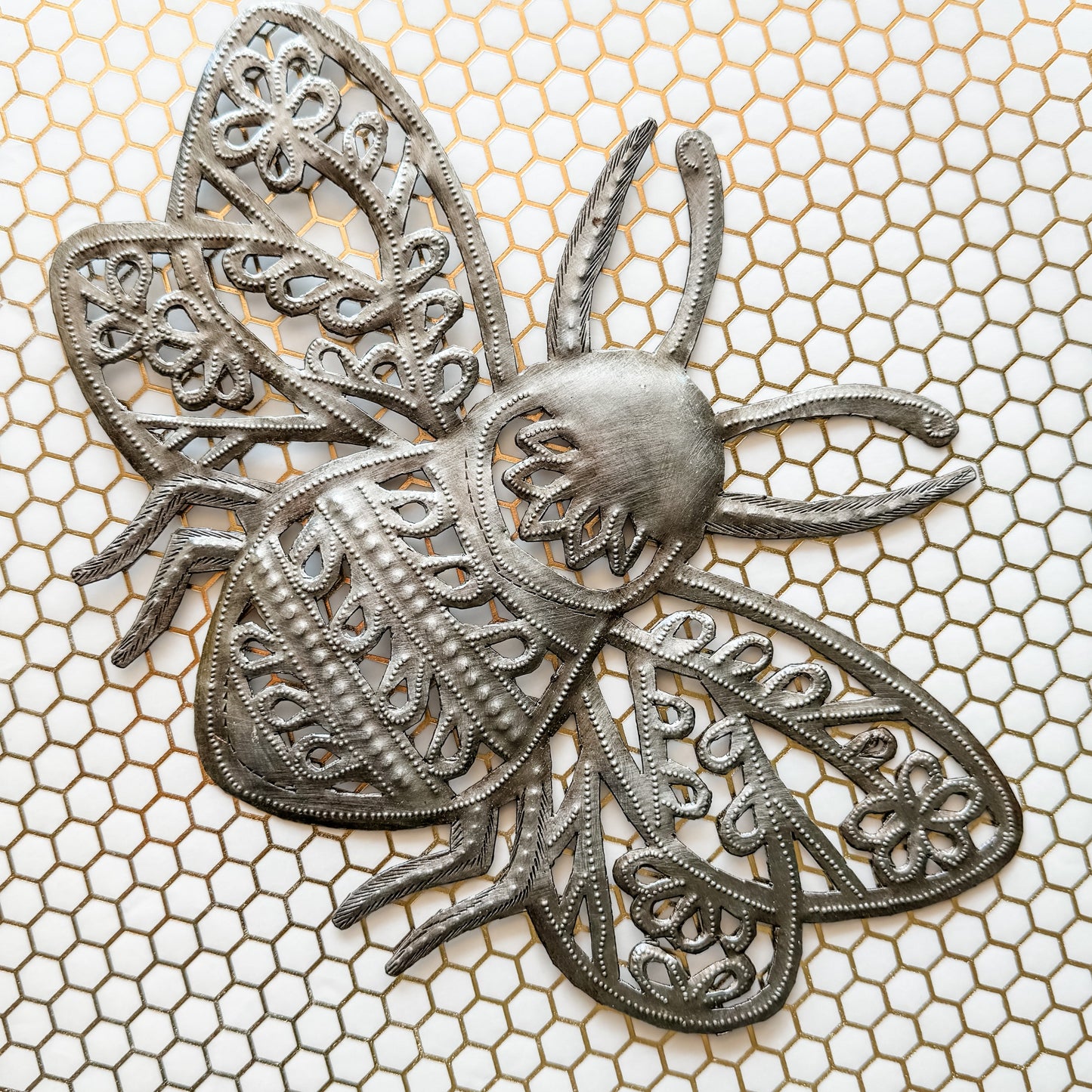 Small Bee Metal Art